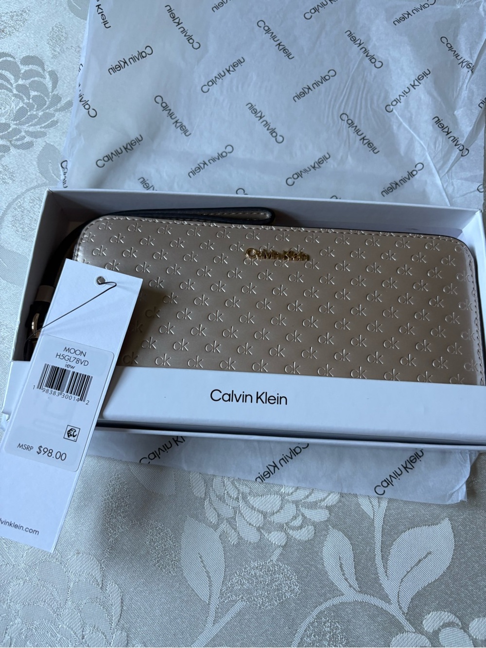 Calvin Klein Moon Beige Zip-Around Wristlet NWT
